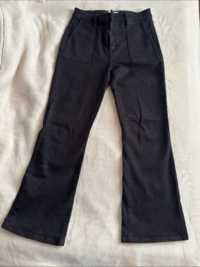 Hidden Jeans Women's Black Flare Jeans with Front Patch Pockets